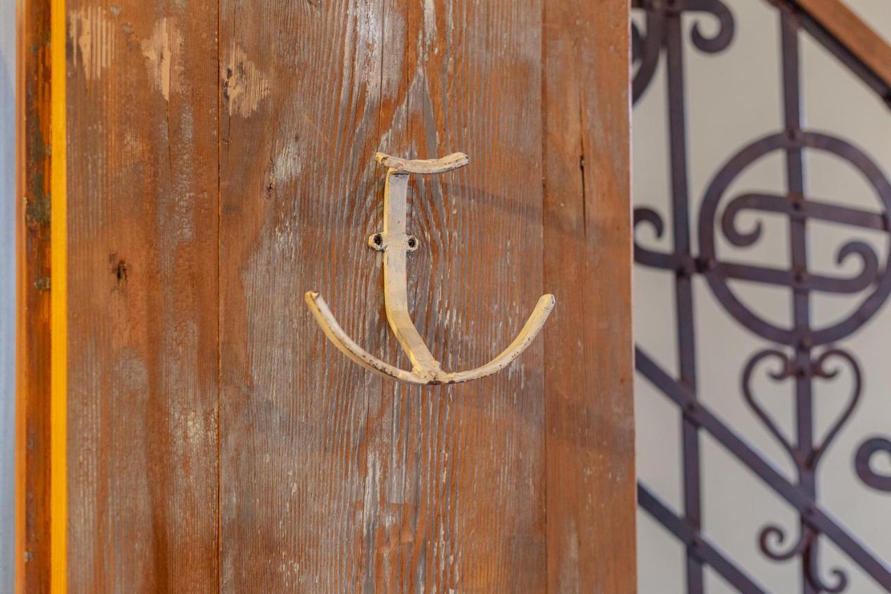 Ladiri - Antica Dimora In Terra Cruda Villa Sìnnai Exteriör bild